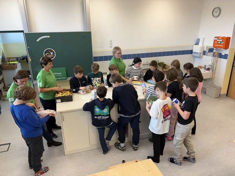 Schulaktionstag VS Leopoldsdorf © Caroline Zatschkowitsch Schulaktionstag VS Leopoldsdorf © Caroline Zatschkowitsch