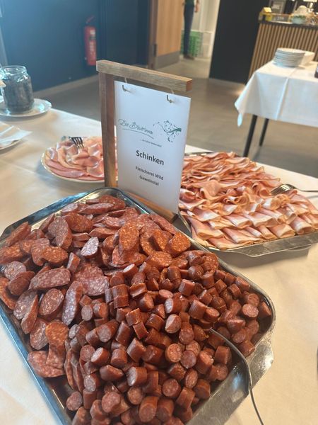 NHF Speisen19.jpg NHF Speisen19.jpg