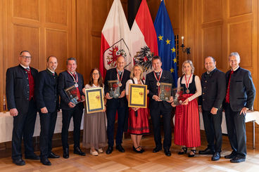 Prämierte Tiroler Schnapsbrenner:innen_2025 © Die Fotografen