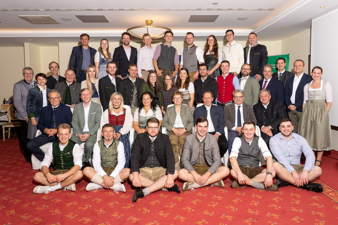 25_11_06_Meisterehrung_2025_Ehrengäste_(c)_ARGE Meister_Markus_Hohensinn.jpg © Hohensinn