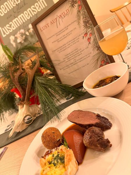 Lust auf Wild Hase und Reh  © Waltraud Strobl 