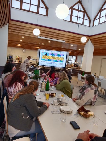 Landlady Treff in der LFS Warth  © Maria Tomek 