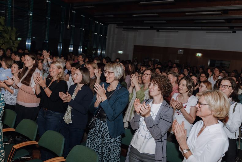 Dankeschön-Kabarett für 10 Jahre Schulaktionstage © Sophie Nagl-Balber/LK Niederösterreich