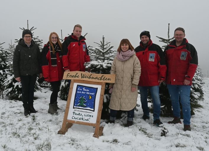 PK Christbaumsaisonauftakt_LK OÖ_kl.jpg © Landwirtschaftskammer OÖ