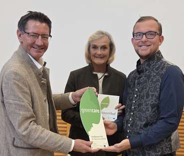 Hoftafelverleihung Familie Trippel (c) lebenswirtschaft.jpg © LK Kärnten/Monika Nell