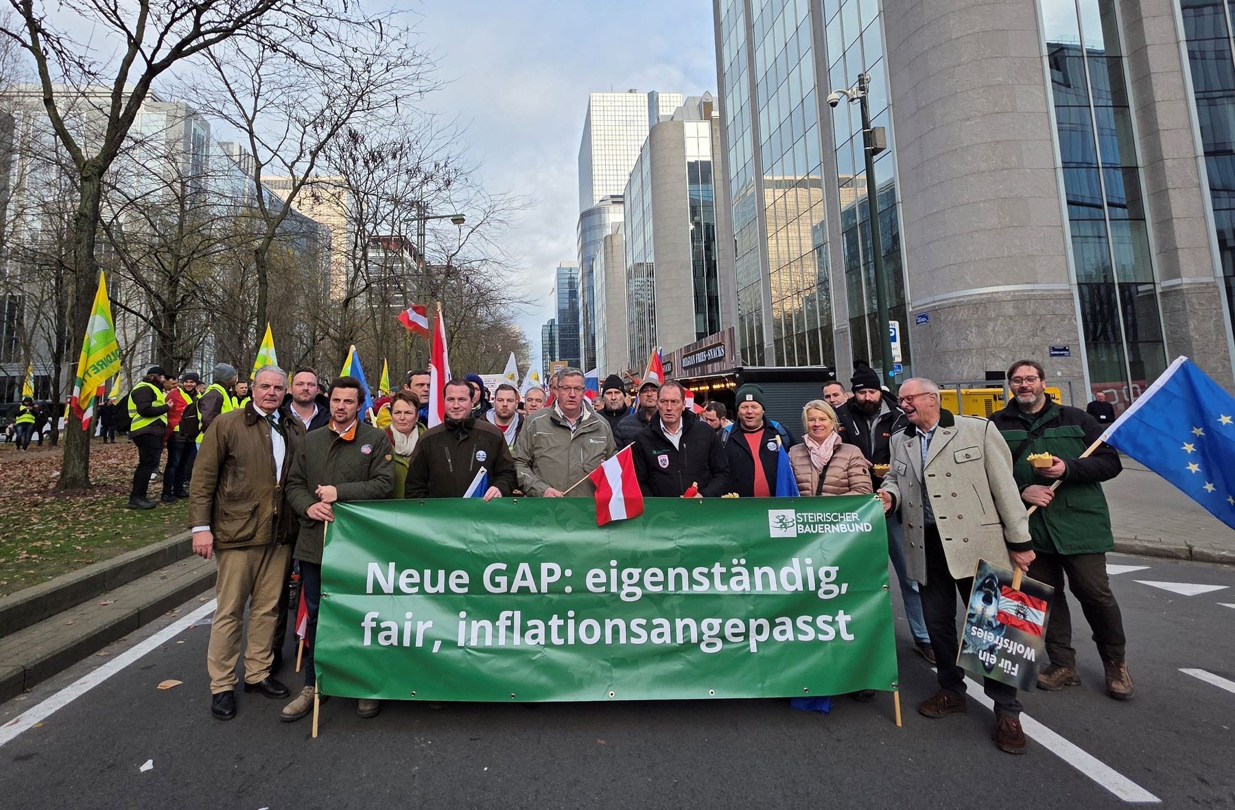 25_12_19_Bauerndemo_Brüssel_Austro-Vertreter_(c)_LKÖ_Jung-Leithner.jpg © Claudia Jung-Leithner/LK Österreich