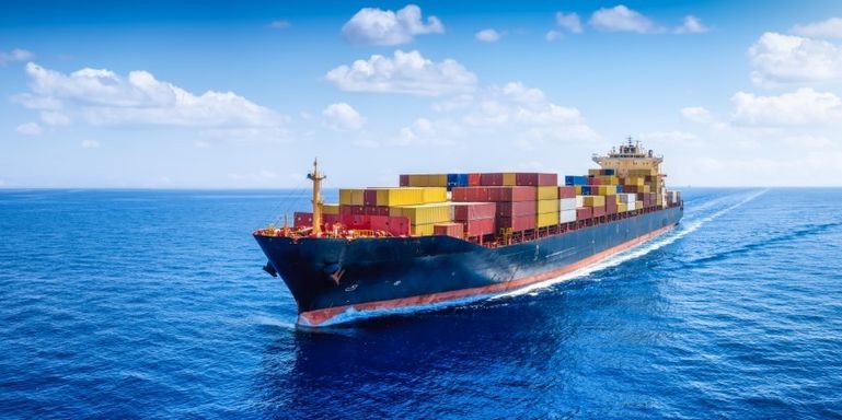 Containerschiff©AdobeStock_1632686015 (Mittel) © Adobe Stock
