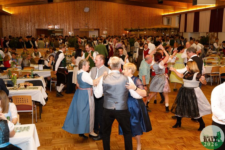 260105 HIGHRES LJ Ball 199.jpg