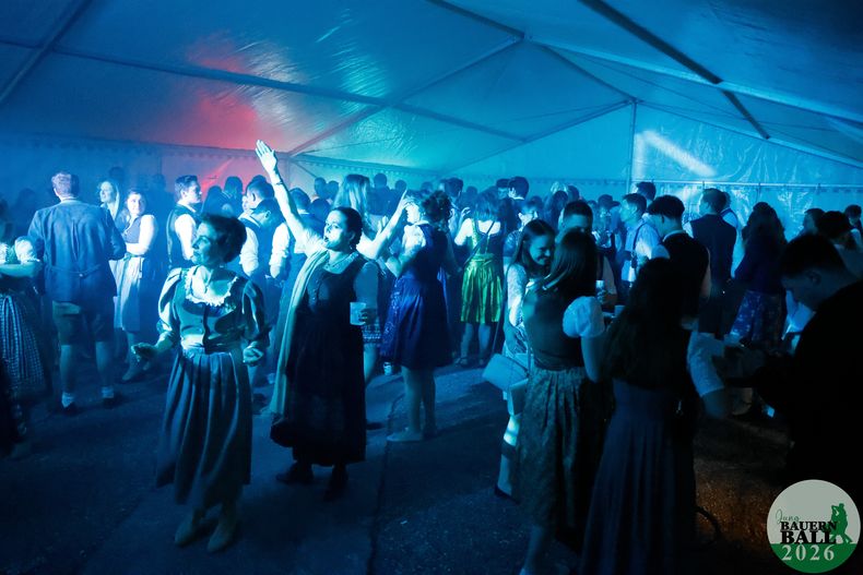 260105 HIGHRES LJ Ball 220.jpg