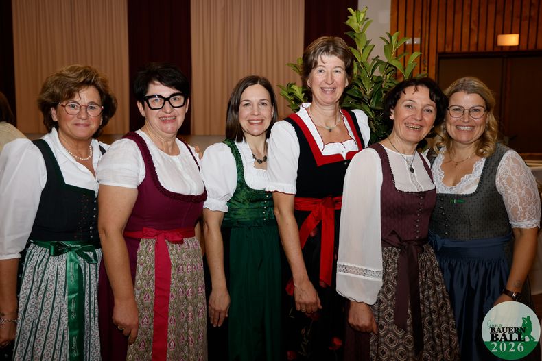 260105 HIGHRES LJ Ball 326.jpg 260105 HIGHRES LJ Ball 326.jpg