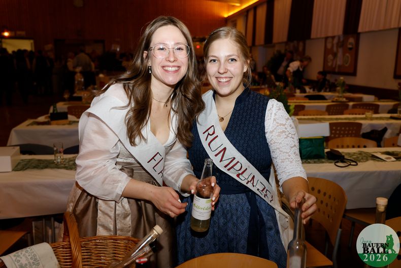 260105 HIGHRES LJ Ball 330.jpg