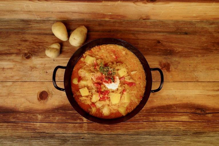 erle_Leben_Essen, das einheizt_Szegediner Gulasch_Andreas Schmolmüller (6).jpg © Andreas Schmollmüller