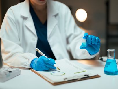 Forscher im Labor © PaeGAG/stockadobe.com