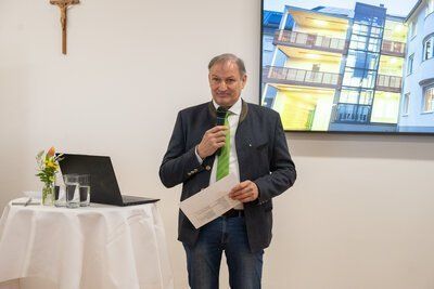 mXBC9uJbInQ8b6ceOp0I.jpg © Silke Schwab