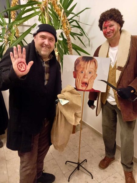 Räuber aus dem Film "Kevin allein zu Hause".jpg Räuber aus dem Film "Kevin allein zu Hause".jpg