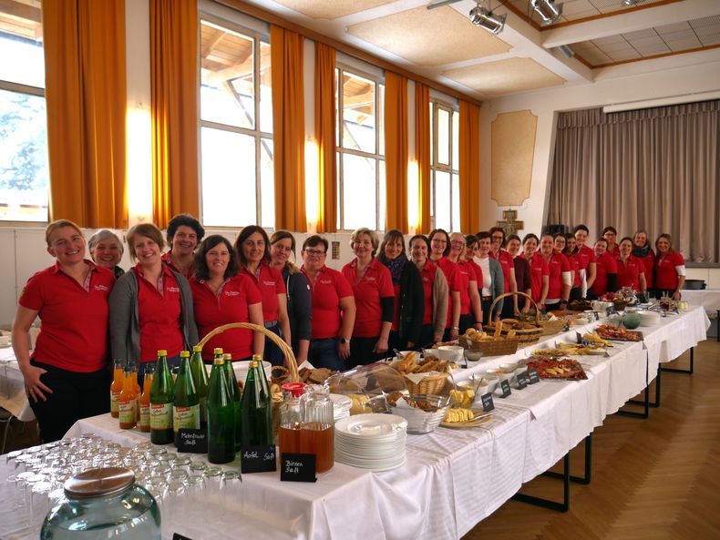 260125 Die Bäuerinnen Gresten Frühstück bei uns  Gruppenfoto.jpg