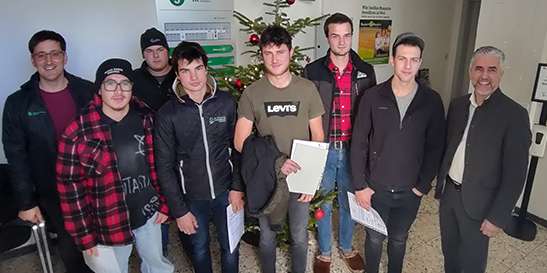 Zivildiener in der Landwirtschaft.jpg © LK Vbg.