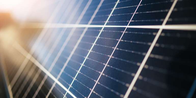 Photovoltaik.jpg © stock.adobe.com