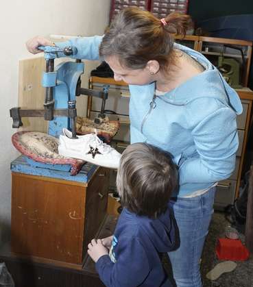 sb09_mb_sneaker.jpg © Dürnberger