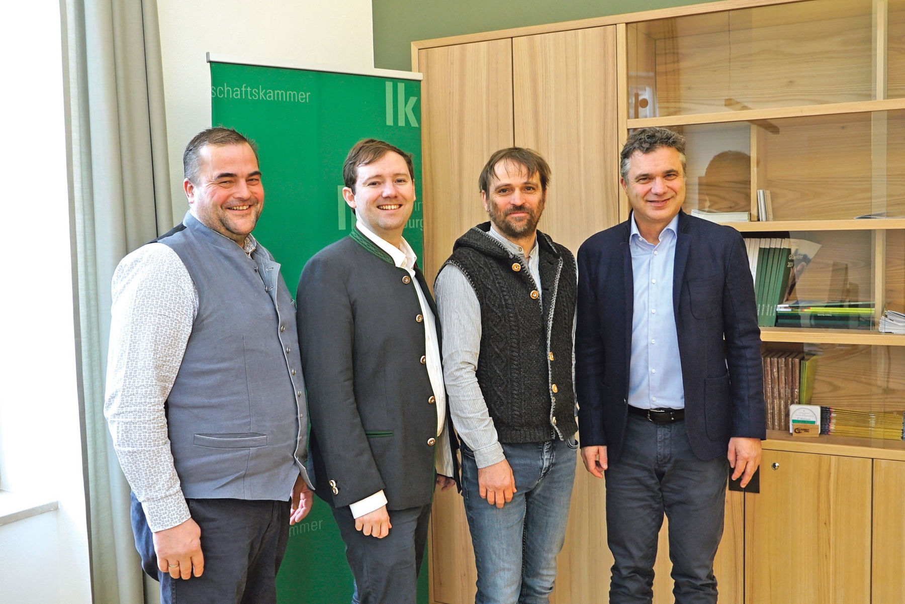 Die Imkerei ist  ein Teil der  Landwirtschaft.jpg © Hatheier