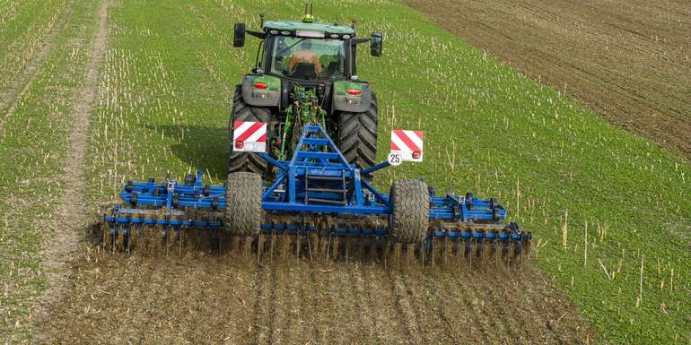 Grubber@agrarfoto.com.jpg © agrarfoto.com