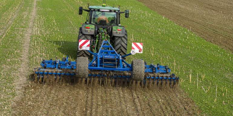 Grubber@agrarfoto.com.jpg © agrarfoto.com