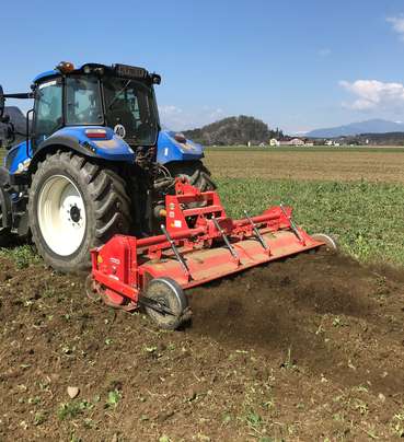 bodenfräse (c) sima.jpg © LK Kärnten/Dominik Sima