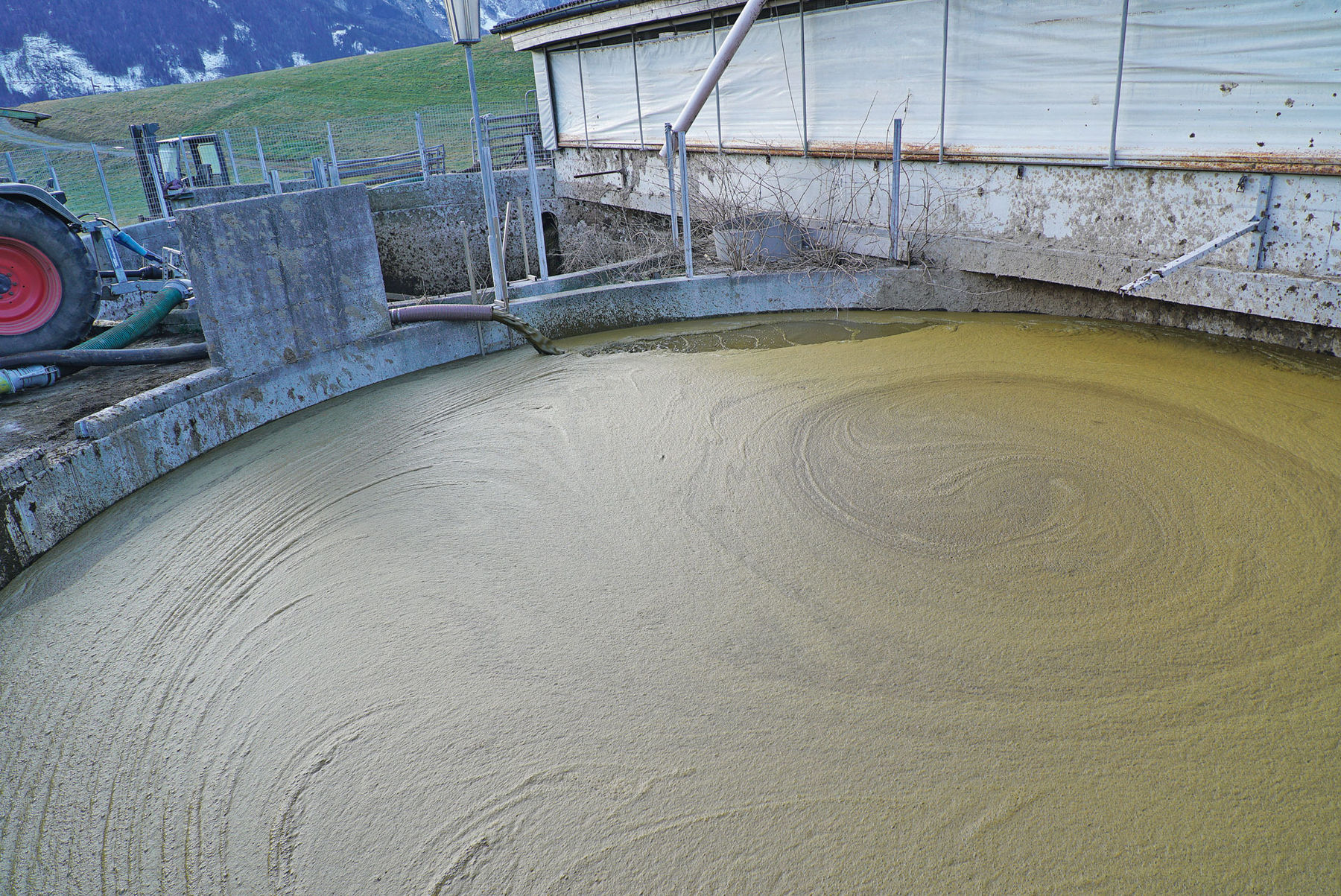 Gülleseparation .jpg © Hatheier