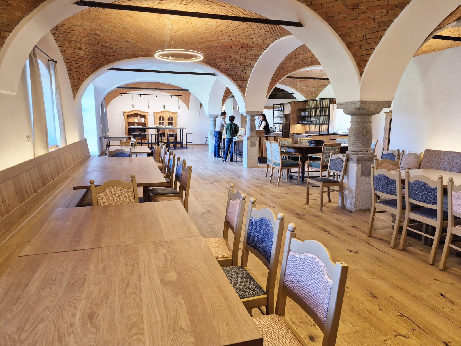 der neu gestaltete Verkostungsraum b.jpg © BBK KI SR