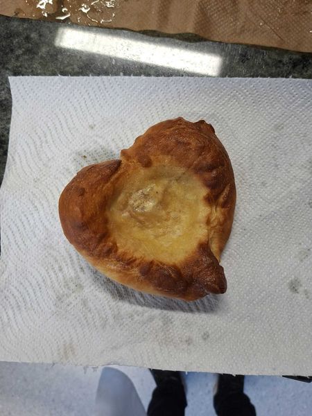 Der neu kreierte Schatzi Krapfen in Herz-Form.jpg