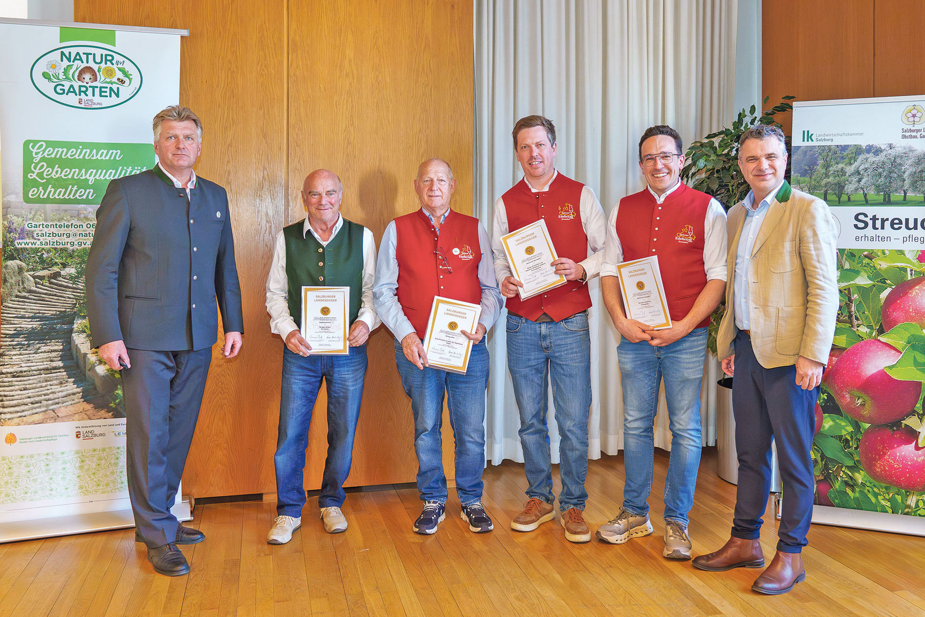 Schnapsprämierung.jpg © Dhujic