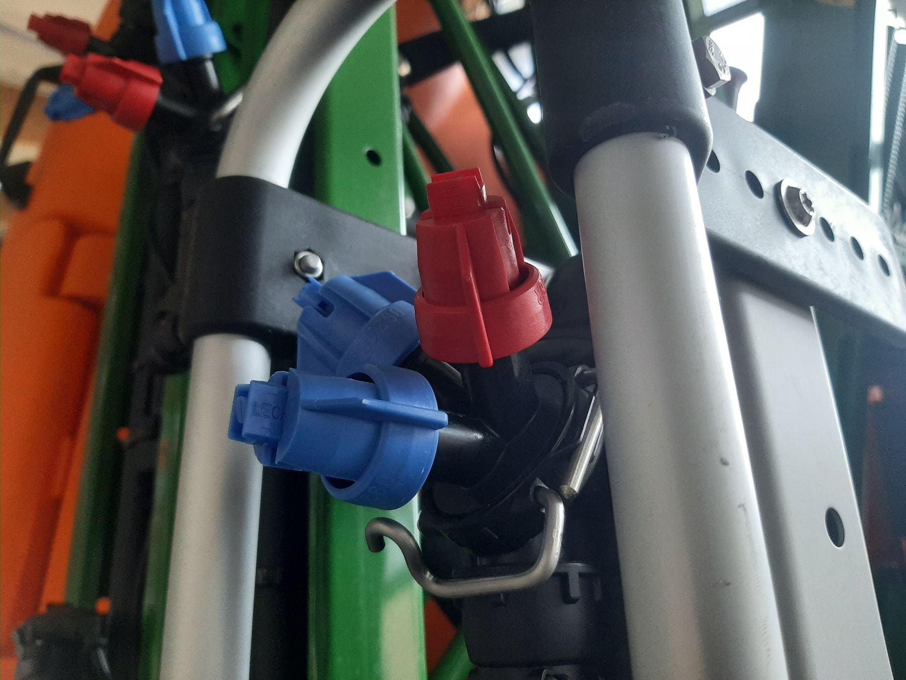 06 Bild 9 Die Ausstattung mit zwei dem Düsensatz angepassten Grenzstrahldüsen ist unbedingt empfehlenswert_RomanHauer.jpg © Roman Hauer/LK Niederösterreich