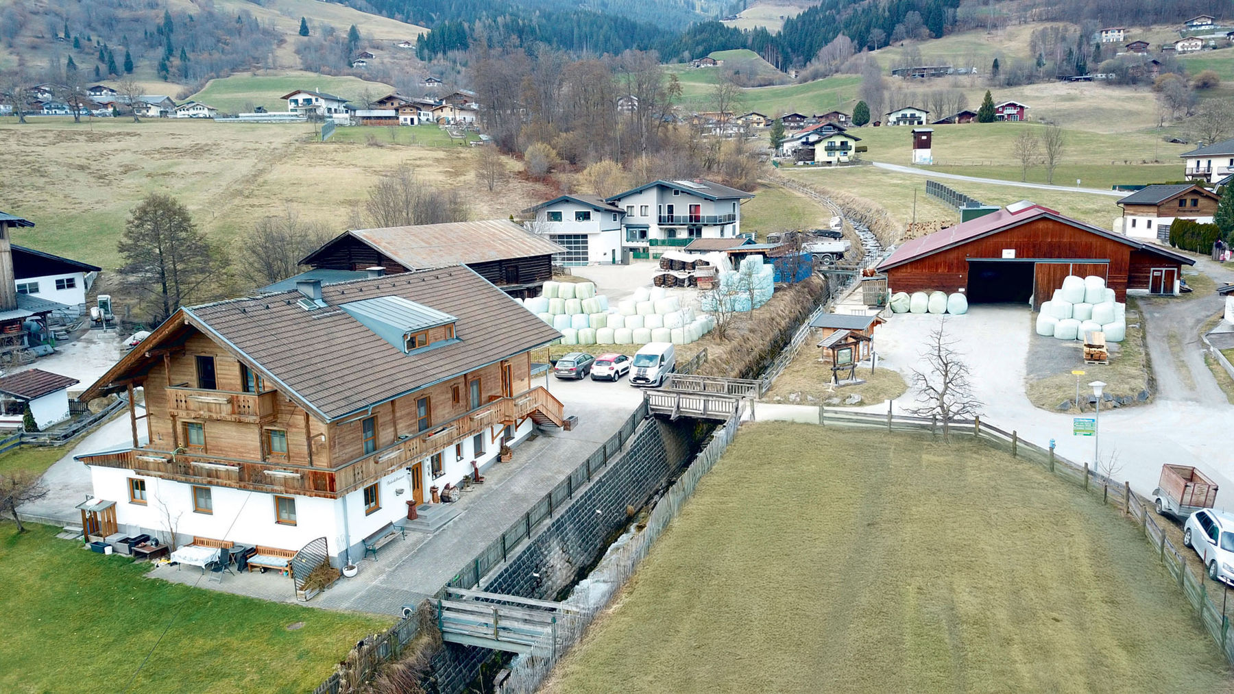 Betriebsreport Bernsteiner Brücklbauer.jpg © Hatheier