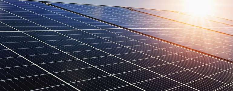 Photovoltaik.jpg © stock.adobe.com