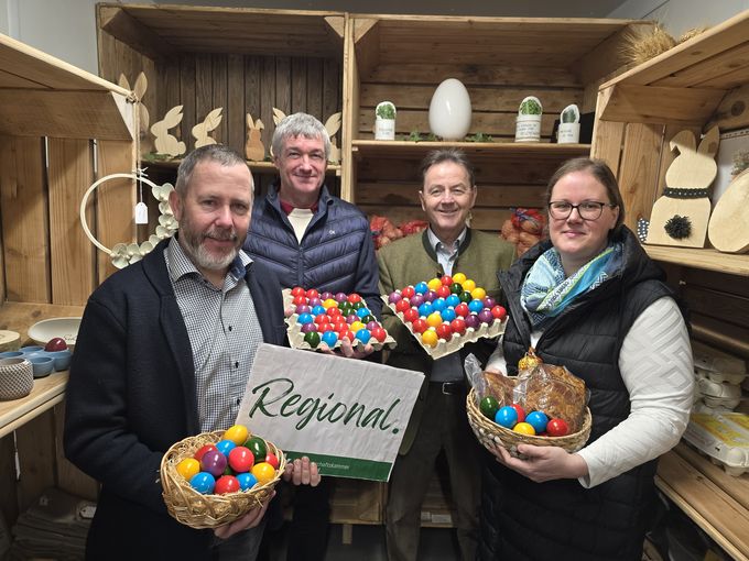 PK_Ostern_Nussbaumer_Schlögl_Berlakovich_Nussbaumer_(c)LKBgld_Tesch-Wessely.jpg © LKBgld_Tesch-Wessely