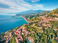 Taormina und Ätna_AdobeStock_313070905 © stock.adobe.com