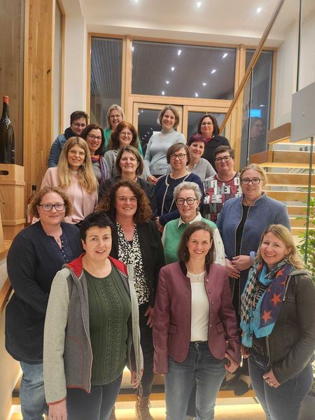 Gruppenfoto Viertels.Treff. WEV.jpg