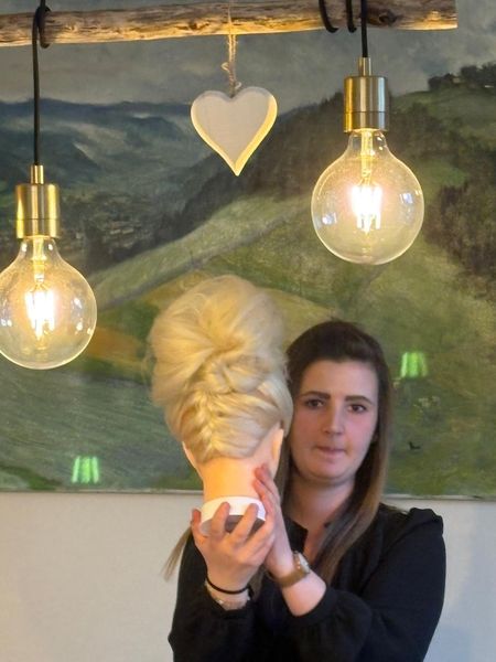 Zopf und Haarflecht Kurs in Aspang ©&nbsp;Waltraud Strobl , Christina Steinacker 