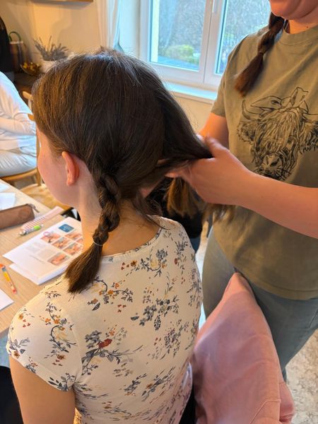 Zopf und Haarflecht Kurs in Aspang ©&nbsp;Waltraud Strobl , Christina Steinacker 