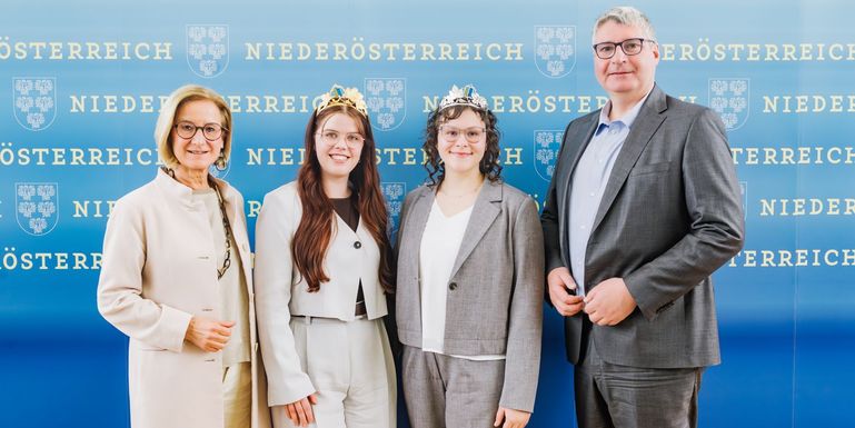 Krönung der NÖ Weinkönigin 2026 © LWmedia, Leonardo Ramirez