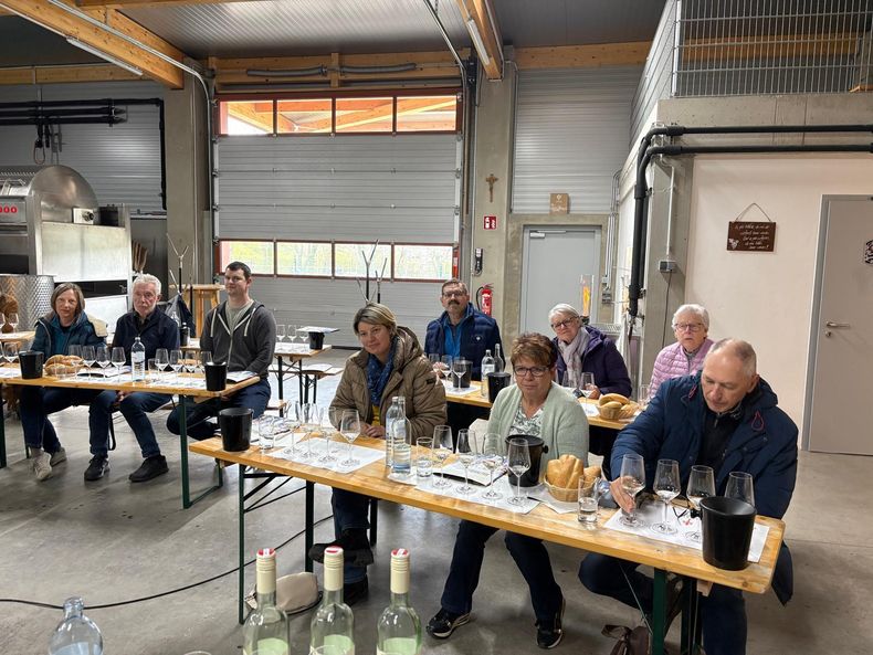 Weinsensorik (6).jpg Weinsensorik (6).jpg