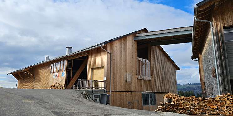 Neuer Stall Familie Vögel.jpg © LK Vbg.