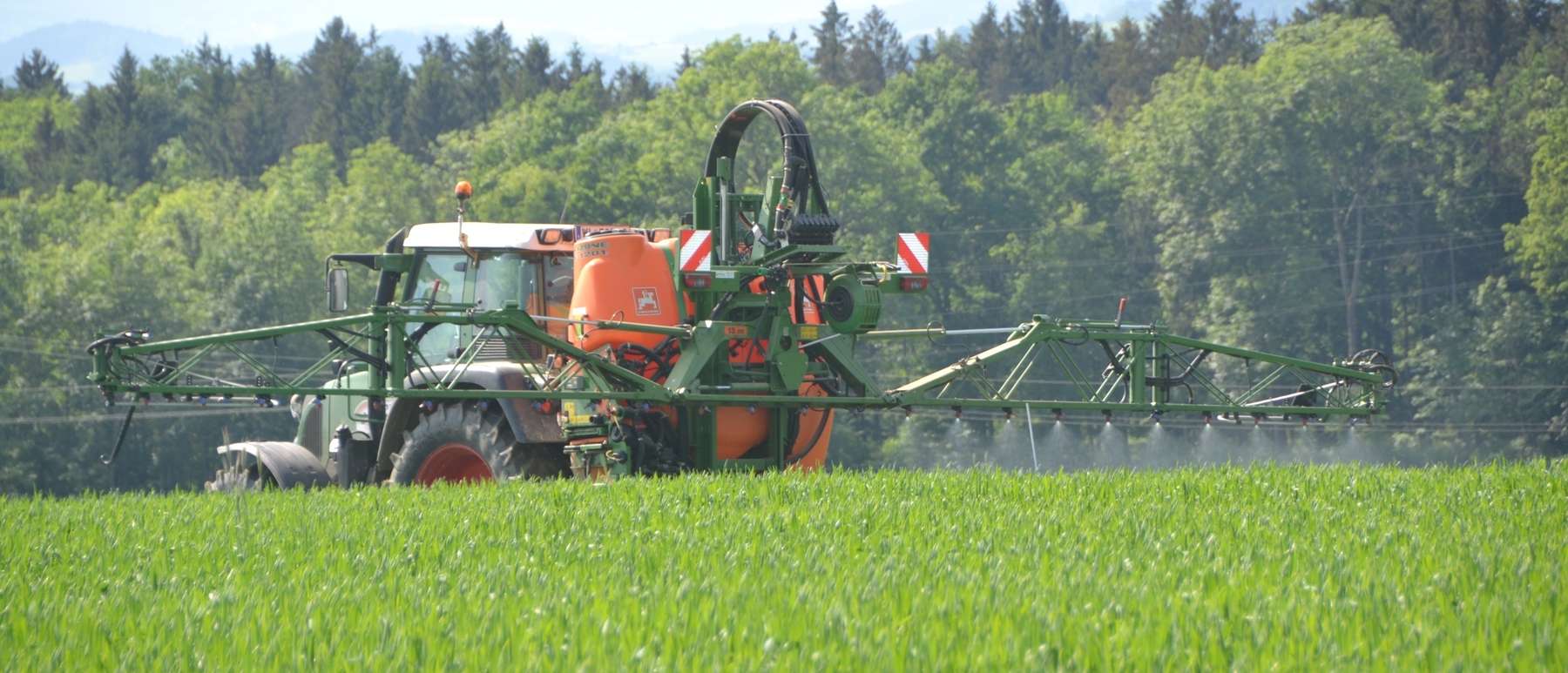 Flächiger PSM-Einsatz.jpg © LK OÖ/Köppl