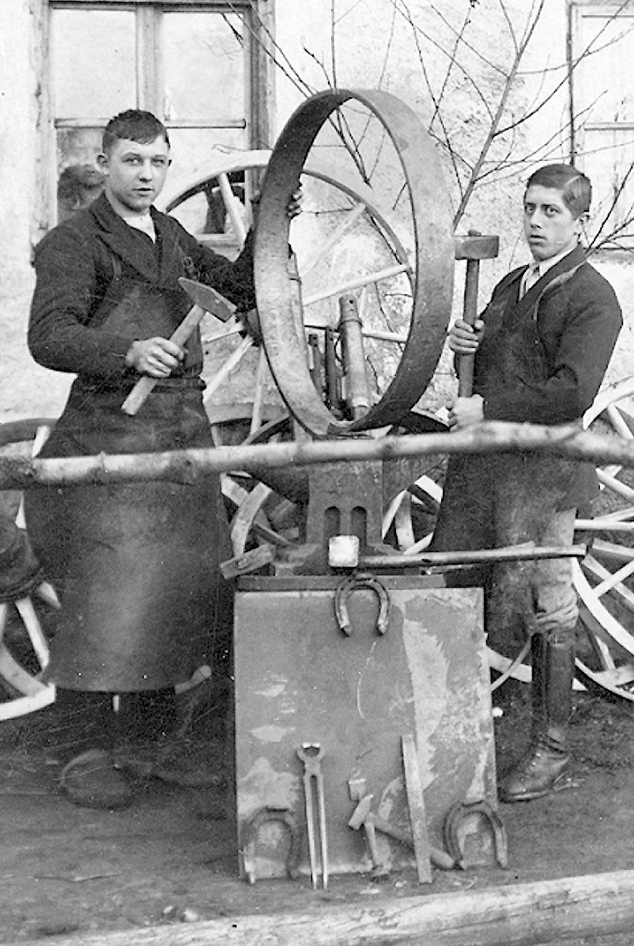 Schmiede Kopie.jpg © Archiv