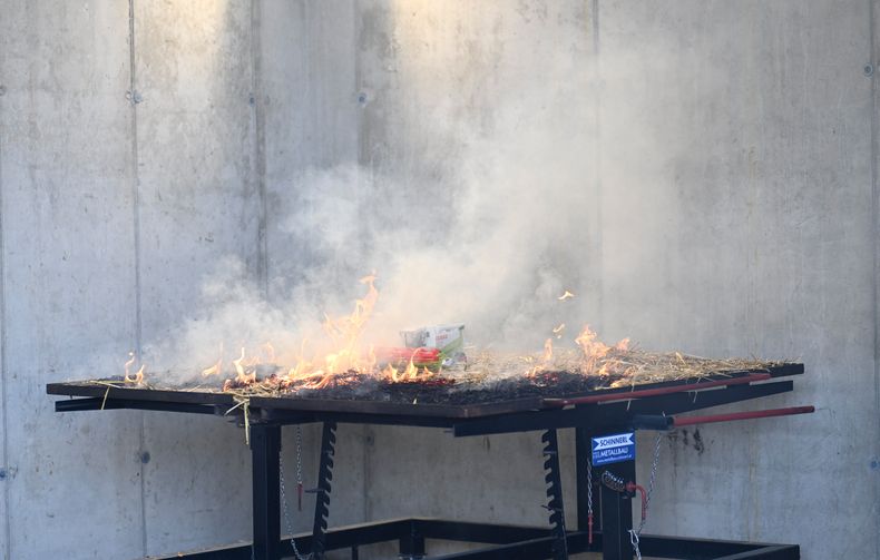 Es tat brennen Es tat brennen