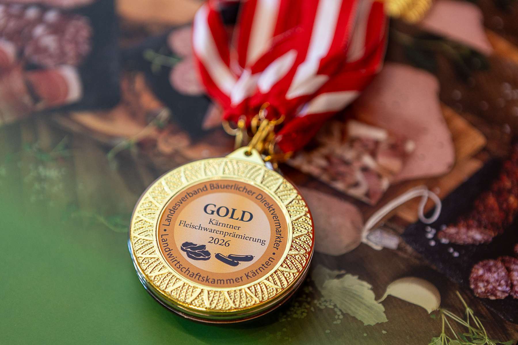 Kärntner Fleischwarenprämierung 2026 Medaille.jpg © DV Verband/Rossinge