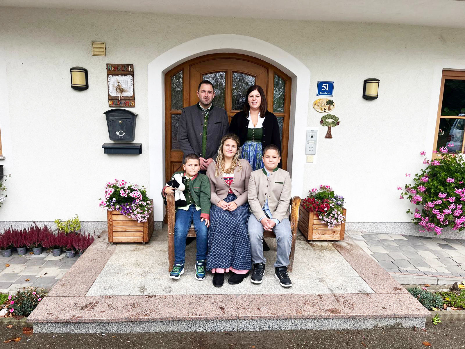 Bild 3_Familienfoto b.jpg © LK OÖ/Gschwandtner