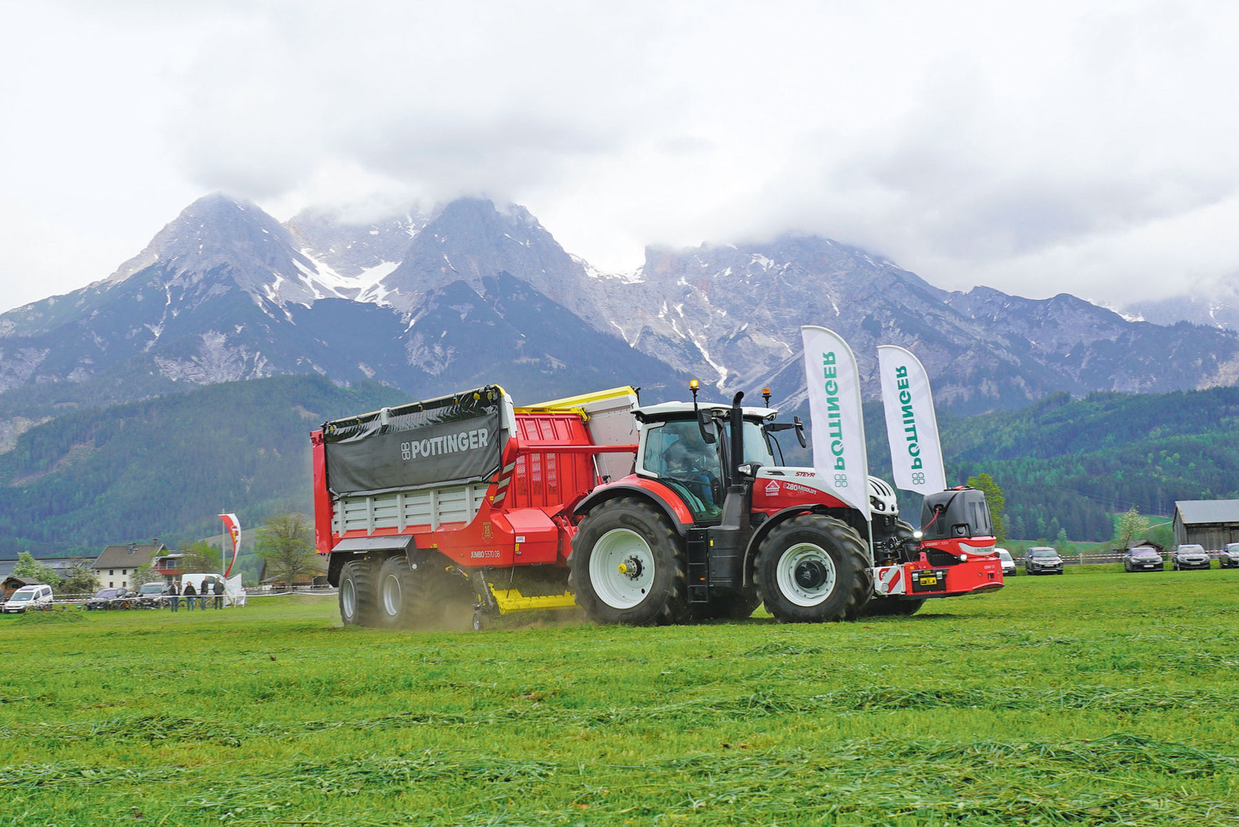 Ein Feldtag mit vielen Pferdestärken und  Arbeitsbreiten.jpg © Hatheier