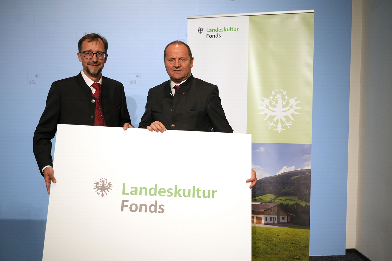 Bild_LandeskulturFonds_LHStvGeisler_Danzl (c) Land Tirol.png © Land Tirol