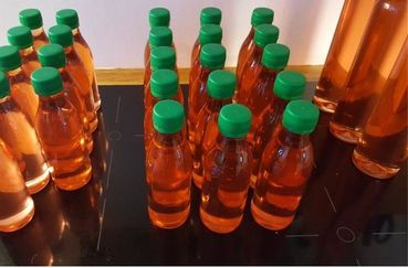 Kräutersirup abgefüllt.jpg © Kräutersirup abgefüllt